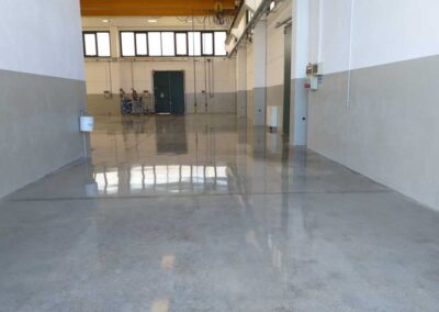 Pavimentazione cemento lucidato logistica