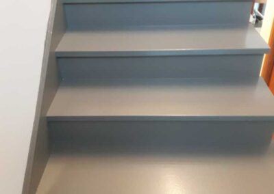 Scala interna in resina civile 3